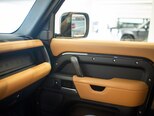Land Rover Defender-16