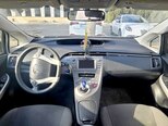 Toyota Prius-8
