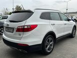 Hyundai Grand Santa Fe-6