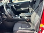 Toyota RAV4-8