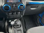 Jeep Wrangler-13