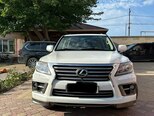 Lexus LX 570-1