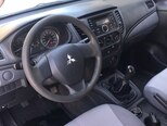 Mitsubishi L200-10