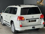 Toyota Land Cruiser-11