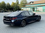 BMW 530e-7