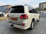 Toyota Land Cruiser-6