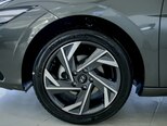 Hyundai Elantra-11