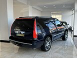 Cadillac Escalade-15