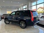 Cadillac Escalade-12