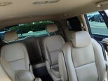 Kia Carnival-13