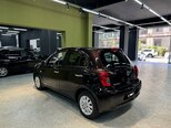 Nissan March-9