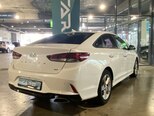 Hyundai Sonata-5