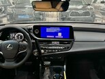 Lexus ES 300h-8