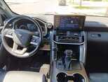 Toyota Land Cruiser-5