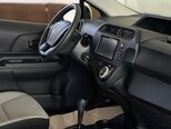 Toyota Aqua-12