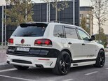 Volkswagen Touareg-2