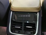 Volvo XC90-11