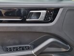 Porsche Cayenne-19