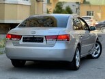 Hyundai Sonata-11