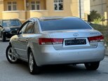 Hyundai Sonata-9