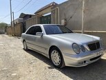 Mercedes E 220 d-1