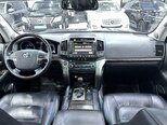 Toyota Land Cruiser-8