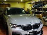 BMW 530e-10