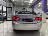 Chevrolet Cruze-12