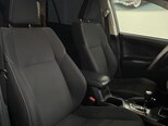 Toyota RAV4-12
