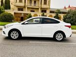 Hyundai Accent-4