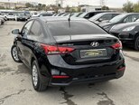Hyundai Accent-9