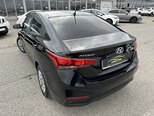 Hyundai Accent-8