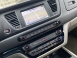 Kia Carnival-11