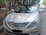 Hyundai Sonata-1
