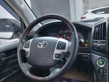 Toyota Land Cruiser-11