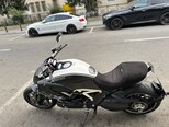 Ducati Diavel-8