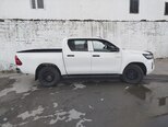 Toyota Hilux-4