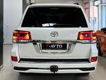 Toyota Land Cruiser-6