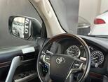 Toyota Land Cruiser-8
