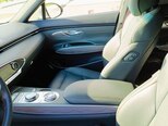 Genesis GV70-6