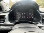 Kia Rio-12