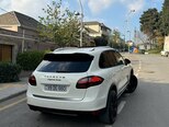 Porsche Cayenne Turbo S-16