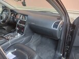 Audi Q7-6