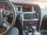 Audi Q7-12