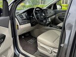 Kia Carnival-11