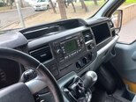 Ford Transit-16