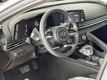 Hyundai Elantra-11