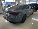 Hyundai Elantra-10