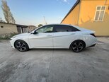 Hyundai Elantra-4