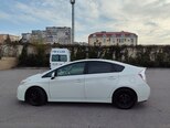 Toyota Prius-7